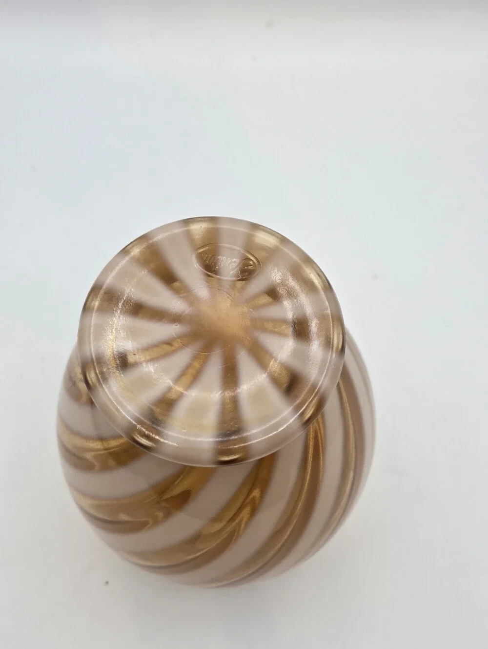Fenton Butterscotch Caramel Cameo Spiral Optic Vase